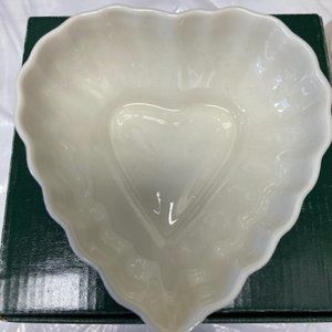 Belleek Pottery Bowl Heart 4.5"